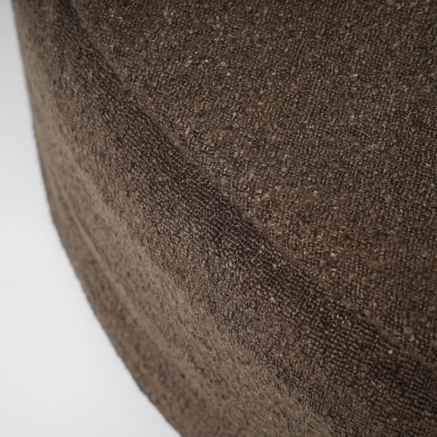 Staey Lana hundepude Chestnut Bouclé – memory foam