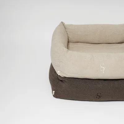 Staey Vera hundeseng Oat Bouclé memory foam