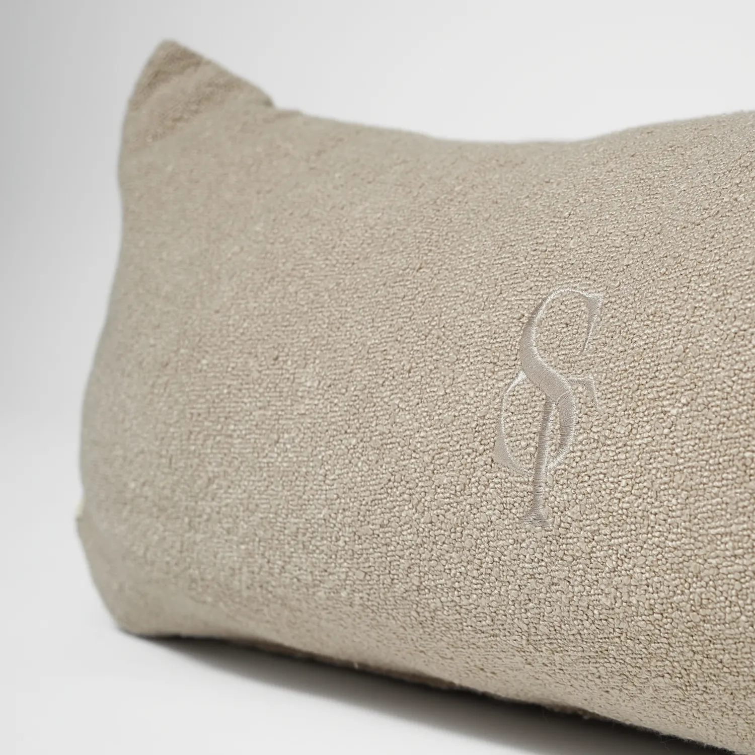 Staey Vera hundeseng Oat Bouclé 75x65