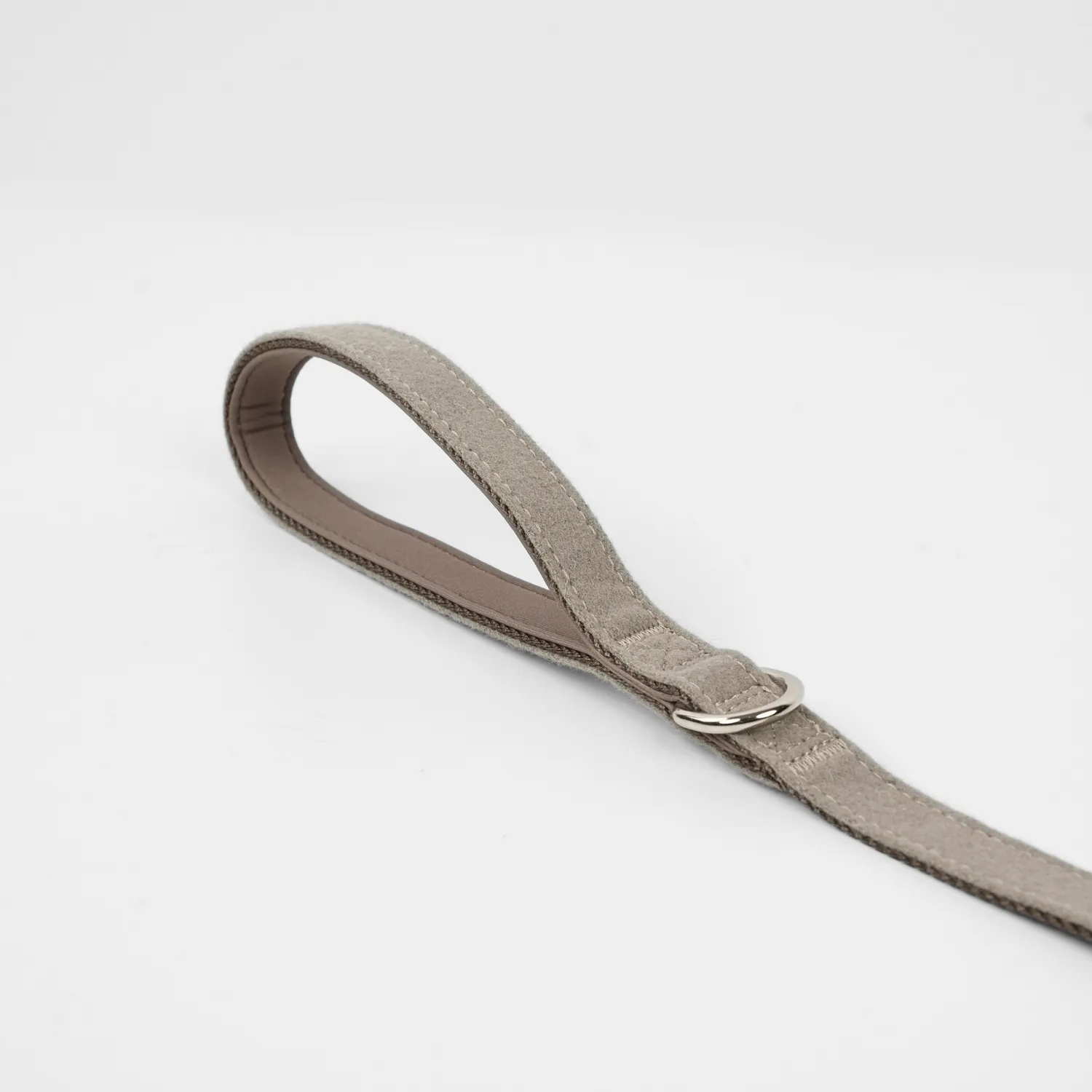 Staey Elma hundesnor Sand medium 152 cm