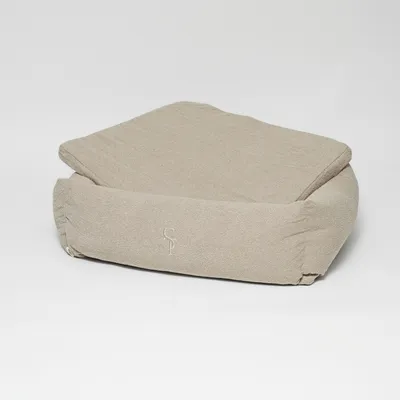 Staey Vera hundeseng Oat Bouclé memory foam