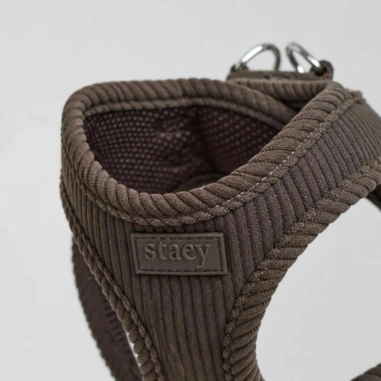 Staey Saga Corduroy Step-In hundesele dark oak