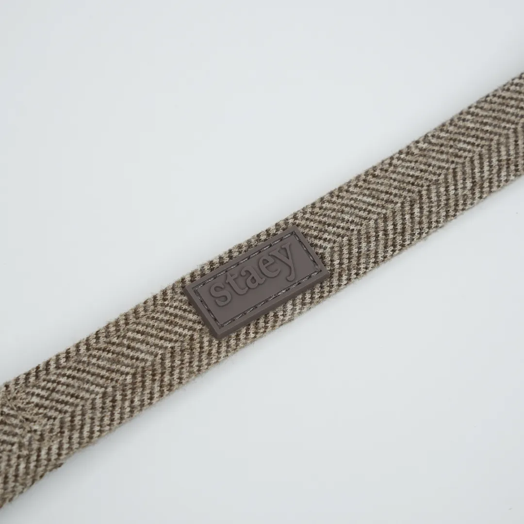 Staey Elma hundesnor mocca 152 cm rustfri