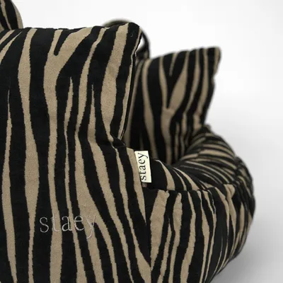 Staey Lara bilsæde til hund Zebra 2.0 op til 18 kg