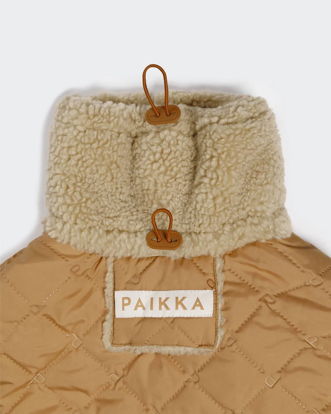 Paikka Quilted Sherpa vinterjakke camel genbrug