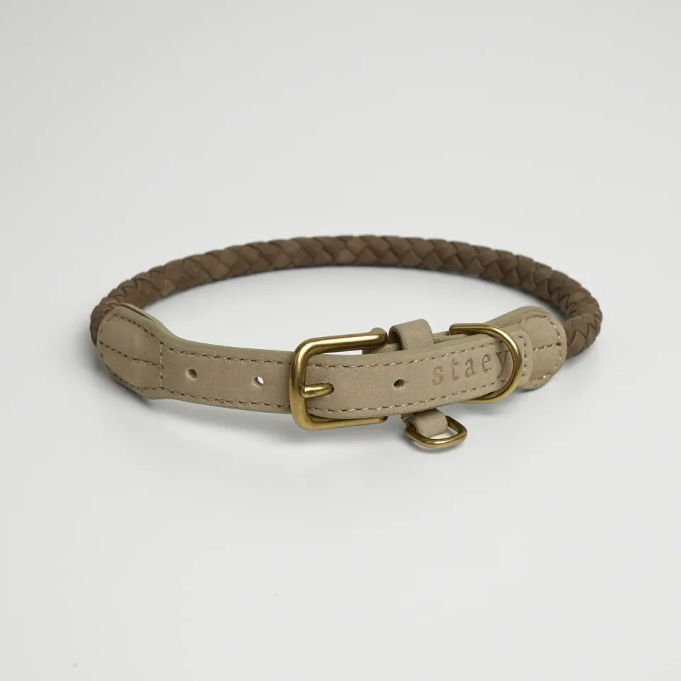 Staey Kaia halsbånd til hund Taupe læder