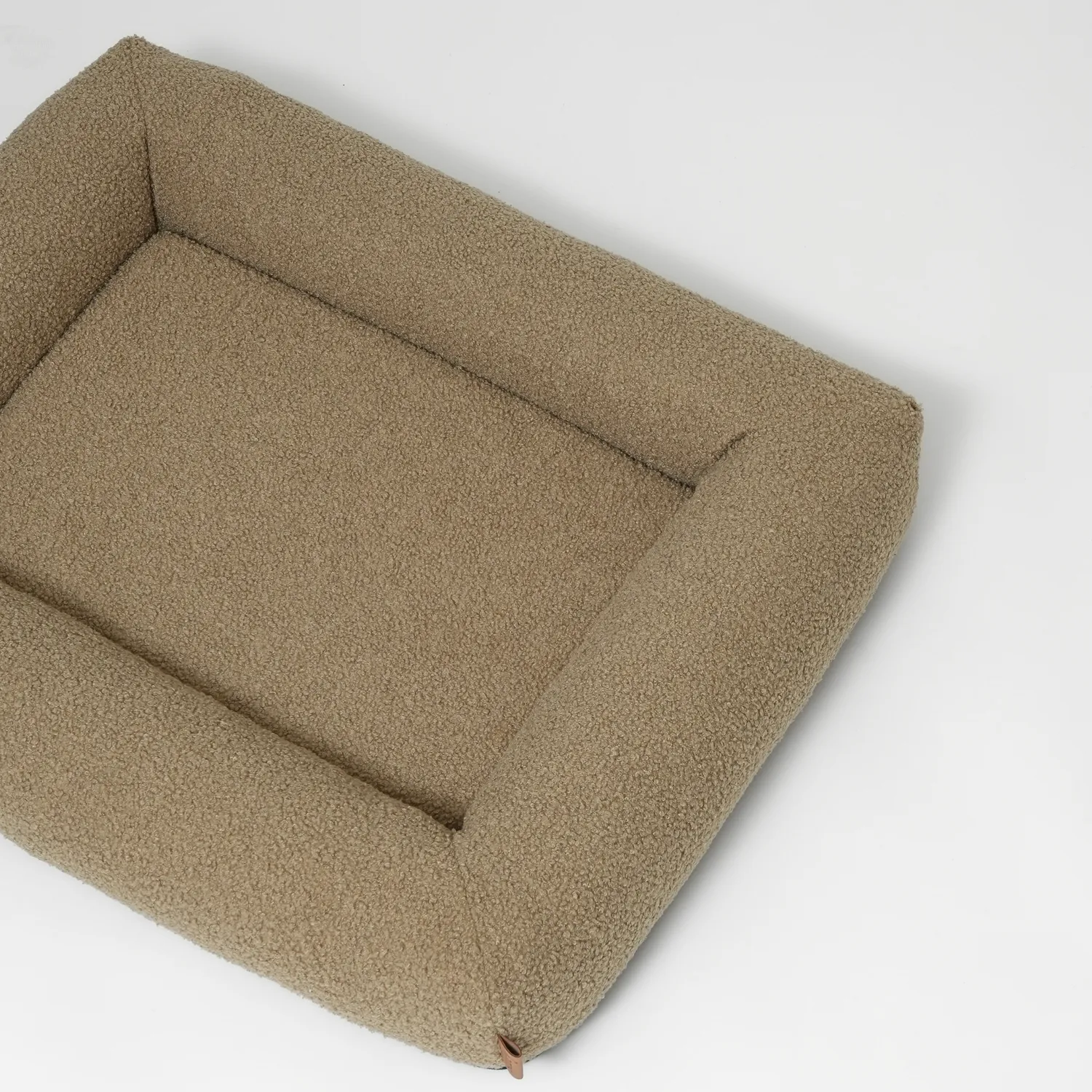 Staey Karla Hundeseng Oat Bouclé Ortopædisk Memory Foam