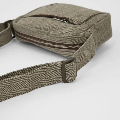 Staey Elma gåtaske Mocca 22 cm crossover