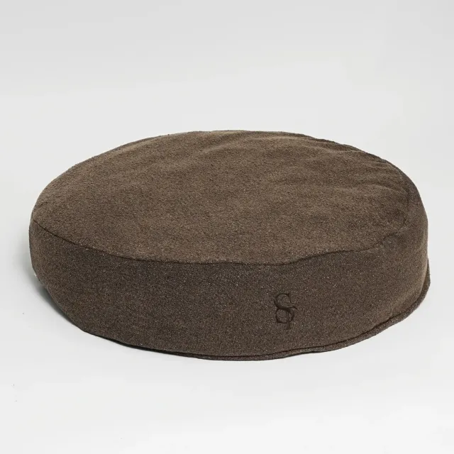 Staey Lana hundeseng Chestnut Bouclé memory foam