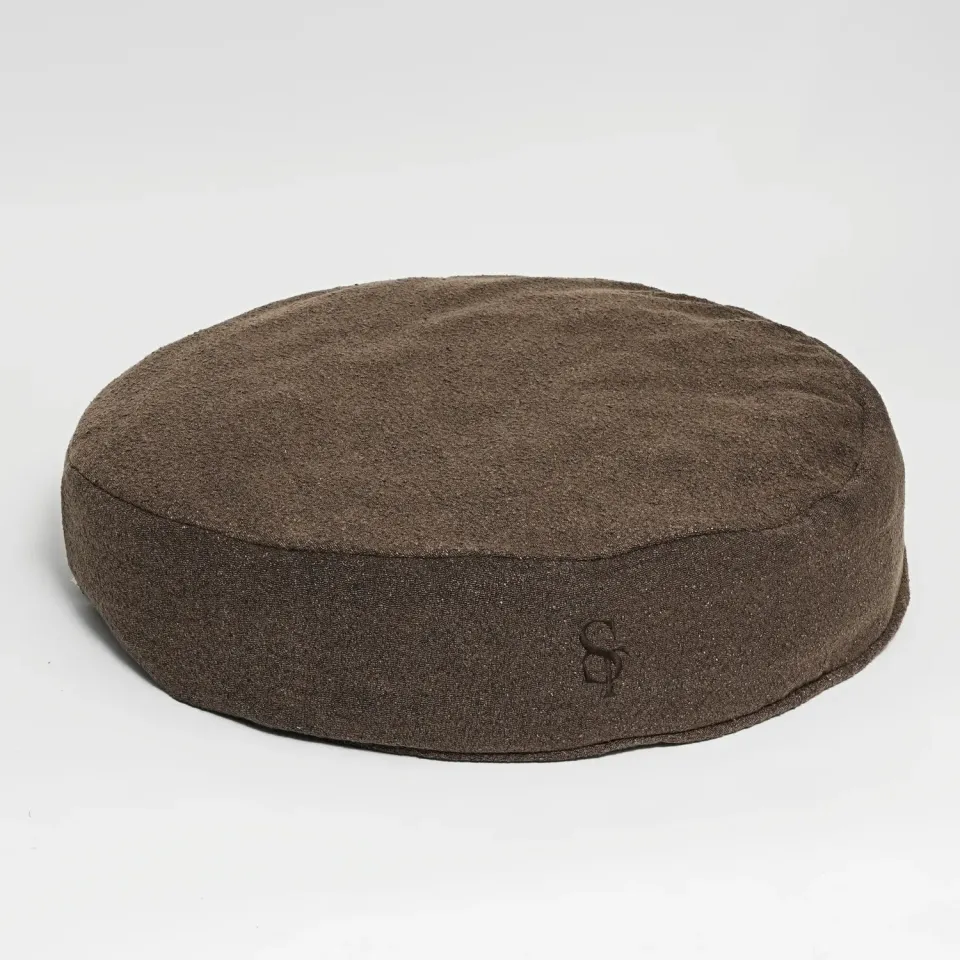 Staey Lana hundeseng Chestnut Bouclé memory foam