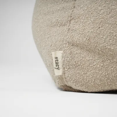 Staey Vera hundeseng Oat Bouclé memory foam