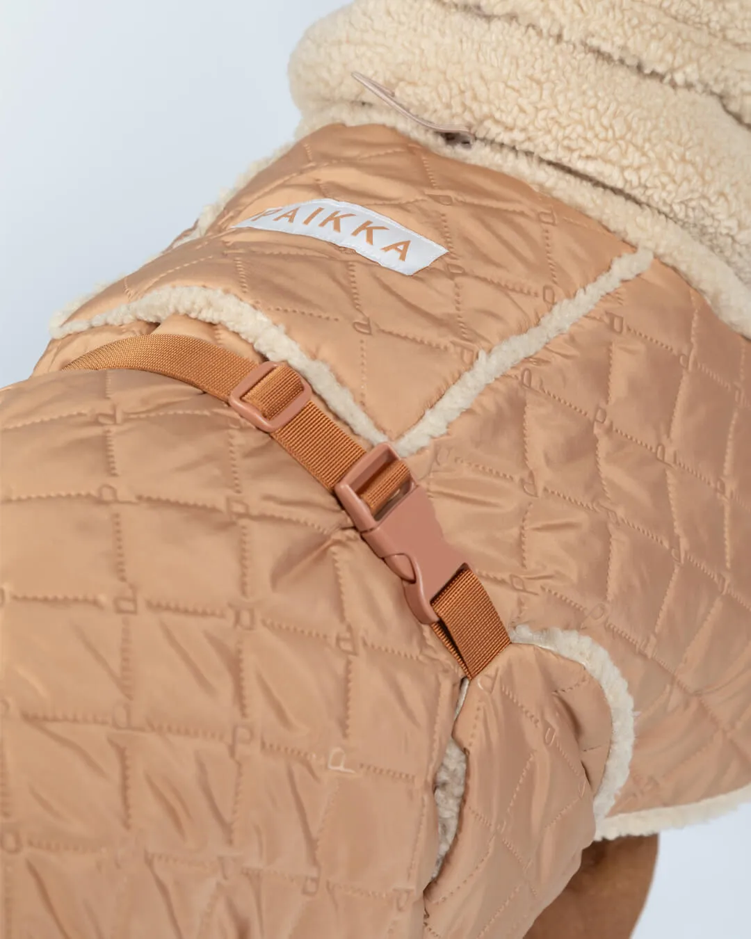 Paikka Quilted Sherpa vinterjakke camel genbrug