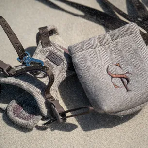 Staey Elma Treat Bag godbidstaske Sand med poseholder