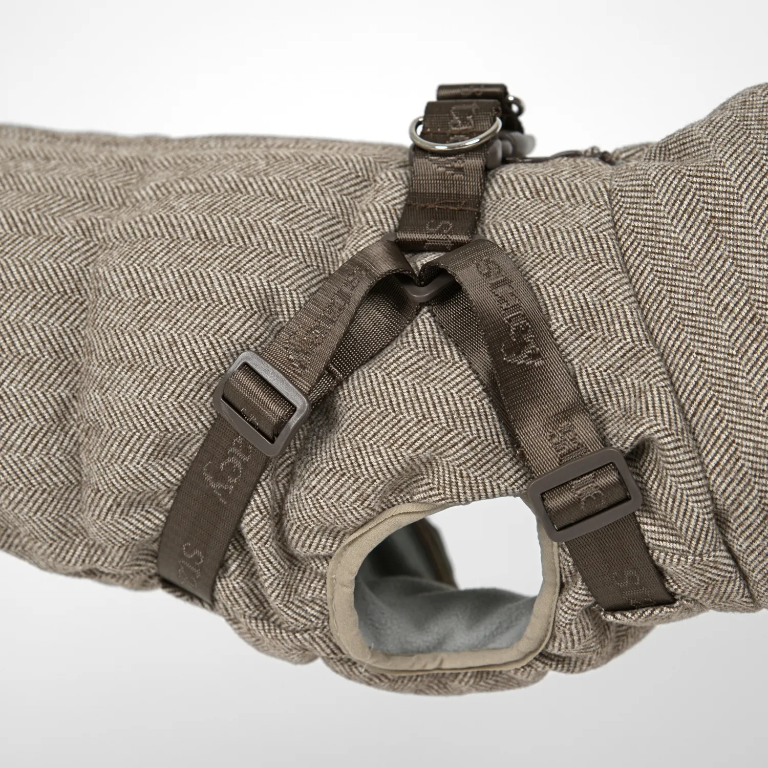 Staey Vera hundefrakke med sele Herringbone Mocca