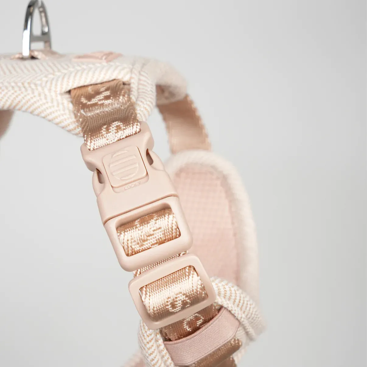 Staey Elma hundesele light rose ergonomisk