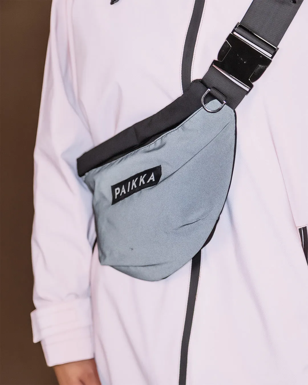 Paikka Visibility Treat Bag godbidstaske sort reflekterende